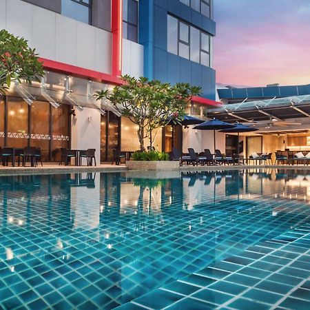Sunway Hotel Big Box Нусаяя Екстер'єр фото