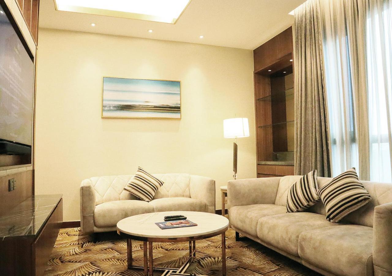 Sunway Hotel Big Box Нусаяя Екстер'єр фото