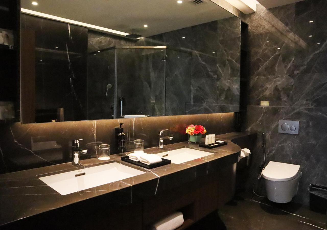 Sunway Hotel Big Box Нусаяя Екстер'єр фото